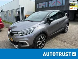 Grijs, metallic lak Gebruikt 2018 Renault Captur Intens SUV | € 12.450 (Eerlijke prijs)