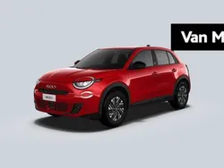 Rood Nieuw 2025 Fiat 600E Red SUV | € 32.290