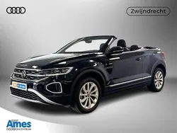 Zwart Gebruikt 2024 VW T-Roc Cabriolet Style Cabriolet | € 39.995 (Eerlijke prijs)