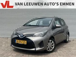 Bruin, metallic lak Gebruikt 2015 Toyota Yaris Hatchback | € 8.248 (Goede deal)