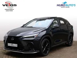 Zwart, metallic lak Gebruikt 2023 Lexus NX350h Sport Line SUV | € 64.900 (Eerlijke prijs)
