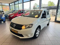 Wit Gebruikt 2015 Dacia Sandero Ambiance Hatchback | € 4.950 (Goede deal)