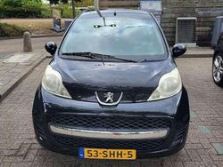 Zwart Gebruikt 2011 Peugeot 107 Hatchback | € 3.005 (Eerlijke prijs)