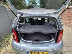 Grijs Gebruikt 2015 VW up! Hatchback | € 4.450 (Goede deal)