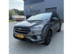 Grijs Gebruikt 2017 Ford Kuga ST-Line SUV | € 13.950 (Eerlijke prijs)