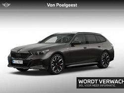 Sophistograu brillianteffect metallic (a90) (donker grijs metallic) Gebruikt 2025 BMW 550e M Sport Stationwagen | € 84.995 (Super prijs)