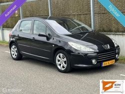 Zwart Gebruikt 2007 Peugeot 307 Premium Hatchback | € 2.750 (Eerlijke prijs)