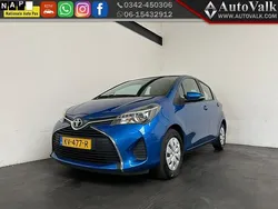 Blauw Gebruikt 2016 Toyota Yaris Hatchback | € 8.449 (Eerlijke prijs)