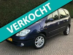 Blauw Gebruikt 2002 Renault Scénic Authentique MPV | € 550 (Goede deal)