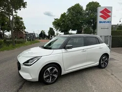 Wit Gebruikt 2024 Suzuki Swift Style Hatchback | € 21.750 (Iets duurder)