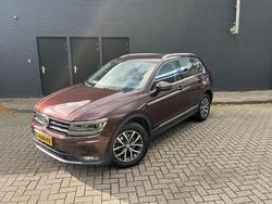 Rood Gebruikt 2017 VW Tiguan Highline SUV | € 18.999 (Goede deal)
