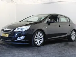 Zwart Gebruikt 2010 Opel Astra Edition Hatchback | € 4.650 (Eerlijke prijs)