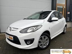 Wit Gebruikt 2009 Mazda 2 Hatchback | € 5.999 (Eerlijke prijs)