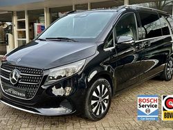 Zwart Gebruikt 2024 Mercedes V300 Avantgarde MPV | € 69.950 (Eerlijke prijs)