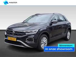 Zwart Gebruikt 2022 VW T-Roc Style SUV | € 25.940 (Goede deal)