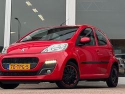 Rood Gebruikt 2012 Peugeot 107 Active Hatchback | € 4.994 (Eerlijke prijs)