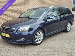 Blauw Gebruikt 2007 Toyota Avensis Luna Stationwagen | € 4.500 (Eerlijke prijs)