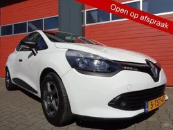 Wit Gebruikt 2014 Renault Clio IV Authentique Hatchback | € 6.450 (Eerlijke prijs)