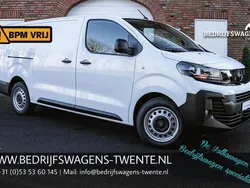 Wit Nieuw 2024 Opel Vivaro Van | € 25.800 (Eerlijke prijs)