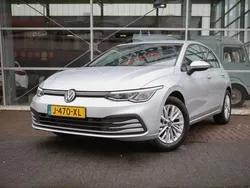 Grijs Gebruikt 2020 VW Golf VIII Life Hatchback | € 16.750 (Iets duurder)