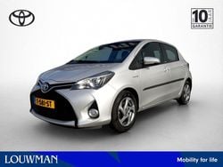 Grijs Gebruikt 2017 Toyota Yaris Hybrid Limited Hatchback | € 13.950 (Eerlijke prijs)