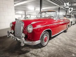 Rood Gebruikt 1961 Mercedes 220 SE Cabriolet | € 129.500