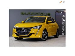Geel Gebruikt 2021 Peugeot 208 Allure Hatchback | € 16.895 (Goede deal)