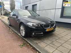 Zwart Gebruikt 2013 BMW 520 Luxury Line Sedan | € 10.950 (Goede deal)