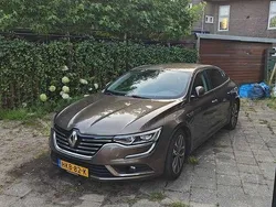 Brons Gebruikt 2016 Renault Talisman Intens Sedan | € 16.900 (Duur)