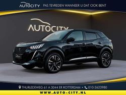 Zwart (metallic) Gebruikt 2022 Peugeot 2008 GT SUV | € 21.750 (Eerlijke prijs)