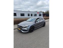 Grijs Gebruikt 2018 Mercedes A200 Business Hatchback | € 15.999 (Iets duurder)