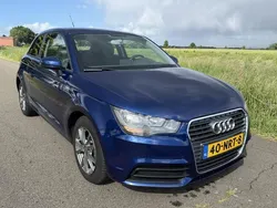 Blauw Gebruikt 2010 Audi A1 Attraction Hatchback | € 4.750 (Iets duurder)