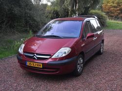 Rood Gebruikt 2007 Citroën C8 MPV | € 2.500