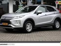 Grijs, metallic lak Gebruikt 2018 Mitsubishi Eclipse Cross SUV | € 17.950 (Eerlijke prijs)