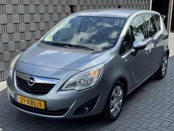 Grijs Gebruikt 2012 Opel Meriva MPV | € 4.350 (Goede deal)
