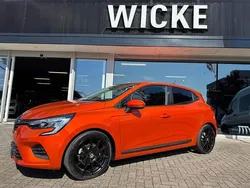Oranje Gebruikt 2021 Renault Clio V Intens Hatchback | € 16.400 (Super prijs)