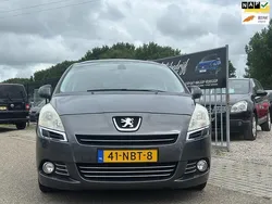 Grijs Gebruikt 2010 Peugeot 5008 MPV | € 1.999 (Eerlijke prijs)