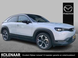 Ceramic metallic 3tone (wit metallic) Gebruikt 2023 Mazda MX30 Ad'Vantage SUV | € 24.395 (Eerlijke prijs)