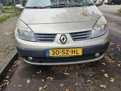 Brons Gebruikt 2006 Renault Scénic II MPV | € 500 (Super prijs)