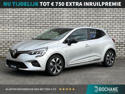 Grijs Gebruikt 2023 Renault Clio V Evolution Hatchback | € 19.040 (Eerlijke prijs)