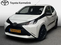 Wit Gebruikt 2017 Toyota Aygo Hatchback | € 9.750 (Iets duurder)