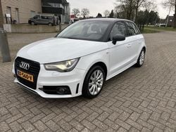 Wit, metallic lak Gebruikt 2014 Audi A1 Sportback Proline Hatchback | € 9.945 (Iets duurder)