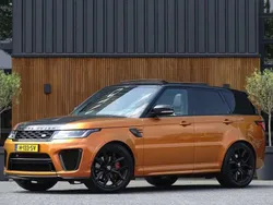 Oranje, metallic lak Gebruikt 2019 Land Rover Range Rover Sport SVR SUV | € 79.995 (Iets duurder)