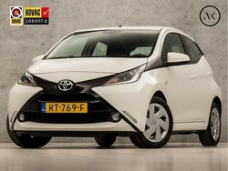 Wit Gebruikt 2018 Toyota Aygo X-play Hatchback | € 7.945 (Goede deal)
