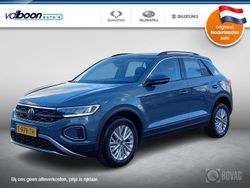 Blauw Gebruikt 2023 VW T-Roc Life SUV | € 23.950 (Goede deal)