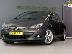 Grijs Gebruikt 2013 Opel Astra GTC Sport Coupé | € 9.950 (Eerlijke prijs)