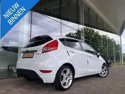 Wit Gebruikt 2010 Ford Fiesta Hatchback | € 6.949 (Iets duurder)