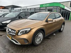 Geel Gebruikt 2017 Mercedes GLA180 Business SUV | € 18.145 (Eerlijke prijs)