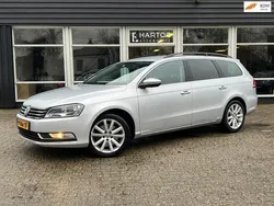 Grijs, metallic lak Gebruikt 2014 VW Passat Highline Stationwagen | € 8.975 (Goede deal)