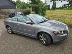 Grijs, metallic lak Gebruikt 2007 Volvo C70 Cabriolet | € 11.000 (Eerlijke prijs)